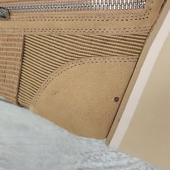 Donald Pliner Size 8 Tinsley 2 Wedge Bootie - Picture 4 of 10